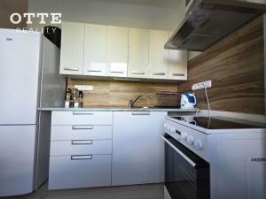 Prodej bytu 1+1, Plzeň, Klatovská třída, 34 m2