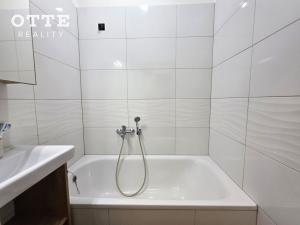 Prodej bytu 1+1, Plzeň, Klatovská třída, 34 m2