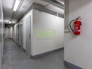 Prodej garážového stání, Praha, náměstí Přátelství, 12 m2