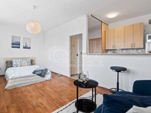 Prodej bytu 1+kk, Praha - Strašnice, Černokostelecká, 26 m2