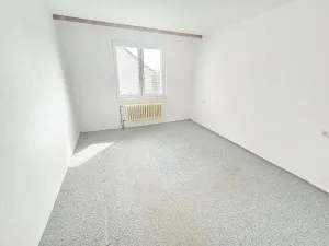 Prodej bytu 3+1, Pacov, Nádražní, 73 m2