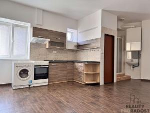 Pronájem bytu 1+kk, Hodonín, Štefánikova, 26 m2