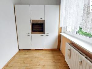 Pronájem bytu 2+1, Cheb, Do Zátiší, 60 m2