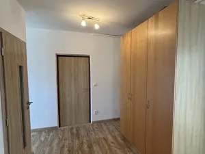 Pronájem bytu 4+1, Ostroměř, Zahradní, 92 m2
