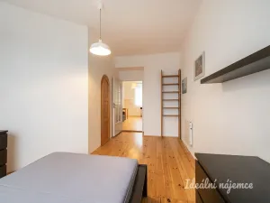 Pronájem bytu 2+kk, Praha - Žižkov, Žižkovo náměstí, 49 m2