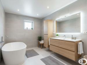 Prodej rodinného domu, Žleby, 102 m2