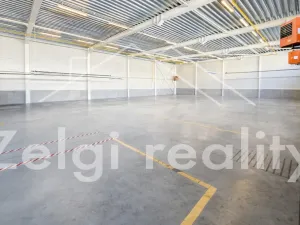 Pronájem skladu, Brno, 1400 m2