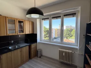 Pronájem bytu 2+1, Hradec Králové - Pražské Předměstí, Chelčického, 55 m2