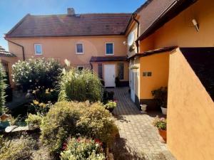 Prodej rodinného domu, Černuc - Miletice, 230 m2