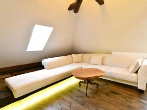 Pronájem bytu 2+kk, Praha - Hradčany, Nový Svět, 68 m2