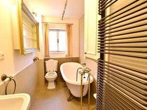 Pronájem bytu 2+kk, Praha - Hradčany, Nový Svět, 68 m2