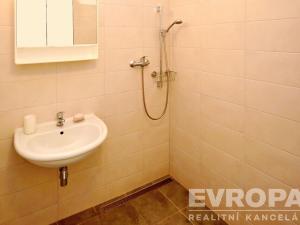 Prodej bytu 1+1, Roztoky, Masarykova, 36 m2