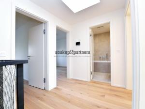 Pronájem rodinného domu, Praha - Háje, V Hájích, 220 m2