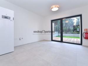 Pronájem rodinného domu, Praha - Háje, V Hájích, 220 m2