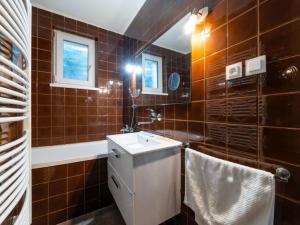 Prodej rodinného domu, Zlín - Prštné, M. Alše, 180 m2