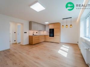 Prodej bytu 3+kk, Opava, Oblouková, 62 m2