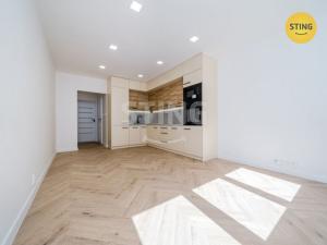 Prodej bytu 3+kk, Ostrava, Staňkova, 57 m2