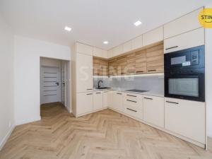 Prodej bytu 3+kk, Ostrava, Staňkova, 57 m2