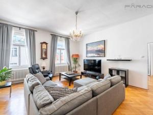 Pronájem bytu 4+1, Praha - Nové Město, Biskupská, 132 m2