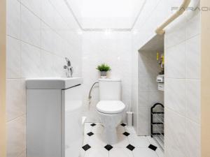 Pronájem bytu 4+1, Praha - Nové Město, Biskupská, 132 m2