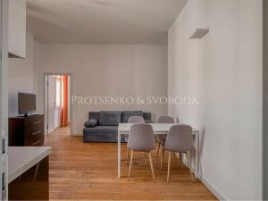 Prodej bytu 2+kk, Praha - Žižkov, U božích bojovníků, 48 m2