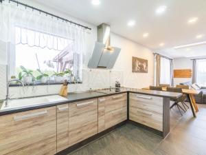 Prodej rodinného domu, Rožmitál pod Třemšínem - Zalány, 180 m2