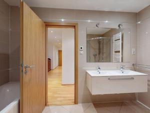 Pronájem bytu 3+kk, Praha - Žižkov, Olšanská, 98 m2