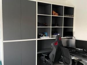 Pronájem bytu 1+1, Praha - Holešovice, Osadní, 45 m2