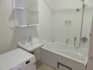 Pronájem bytu 1+kk, Praha - Vysočany, Paříkova, 31 m2