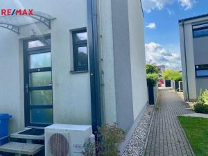Pronájem bytu 3+kk, Mukařov - Srbín, Bezová, 74 m2