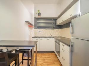 Pronájem bytu 2+kk, Praha, Bořivojova, 47 m2