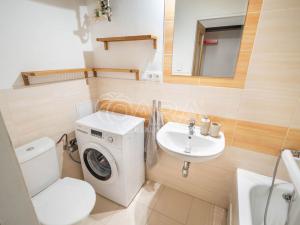 Pronájem bytu 2+kk, Praha, Bořivojova, 47 m2