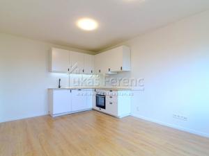Pronájem bytu 3+kk, Praha - Malešice, Počernická, 54 m2