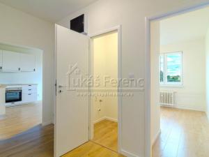 Pronájem bytu 3+kk, Praha - Malešice, Počernická, 54 m2