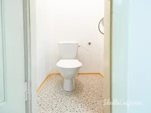 Pronájem bytu 2+kk, Praha - Libeň, Pivovarnická, 49 m2