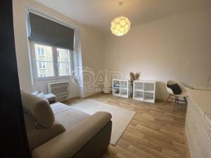 Pronájem bytu 2+kk, Praha, Lounských, 40 m2