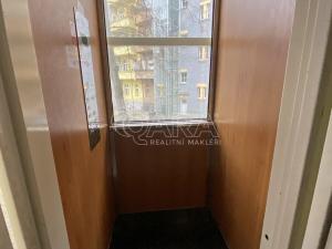 Pronájem bytu 2+kk, Praha, Lounských, 40 m2