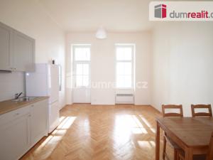 Pronájem bytu 2+kk, Praha - Smíchov, Klicperova, 60 m2