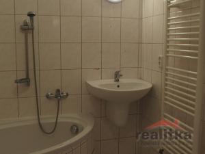 Pronájem bytu 1+kk, Opava - Město, U Fortny, 30 m2