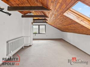 Prodej rodinného domu, Dolní Břežany, V Hranicích, 160 m2