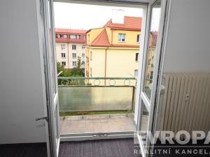 Pronájem bytu 2+1, Praha - Kobylisy, Čimická, 59 m2