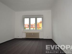 Pronájem bytu 2+1, Praha - Kobylisy, Čimická, 59 m2