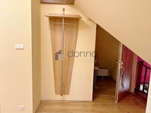 Pronájem bytu 2+kk, Praha, Šůrova, 97 m2