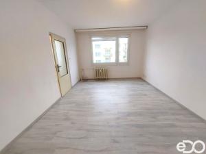 Prodej bytu 2+1, Dvůr Králové nad Labem, Elišky Krásnohorské, 59 m2
