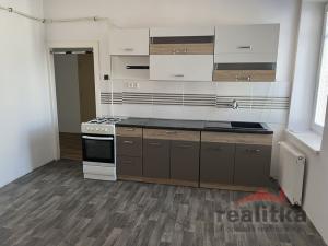 Prodej bytu 3+1, Krnov - Pod Bezručovým vrchem, Mánesova, 70 m2
