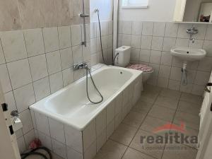 Prodej bytu 3+1, Krnov - Pod Bezručovým vrchem, Mánesova, 70 m2