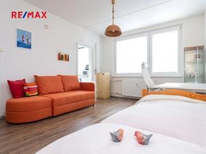 Prodej bytu 1+1, Praha - Troja, Krynická, 29 m2