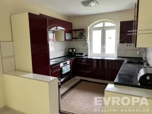 Prodej rodinného domu, Praha - Nebušice, Na Malé Šárce, 178 m2