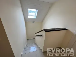 Prodej rodinného domu, Praha - Nebušice, Na Malé Šárce, 178 m2