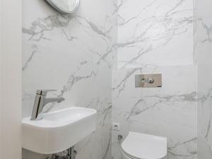 Pronájem bytu 2+1, Praha - Nové Město, Pod Slovany, 100 m2